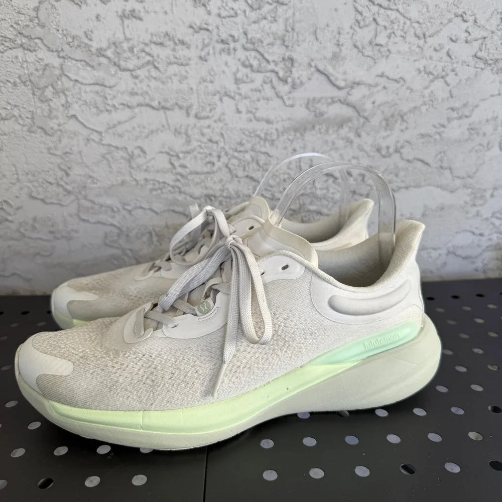 Lululemon Chargefeel Low 2 Workout Shoes Womens 9 US 41 EU Green Sneakers Active